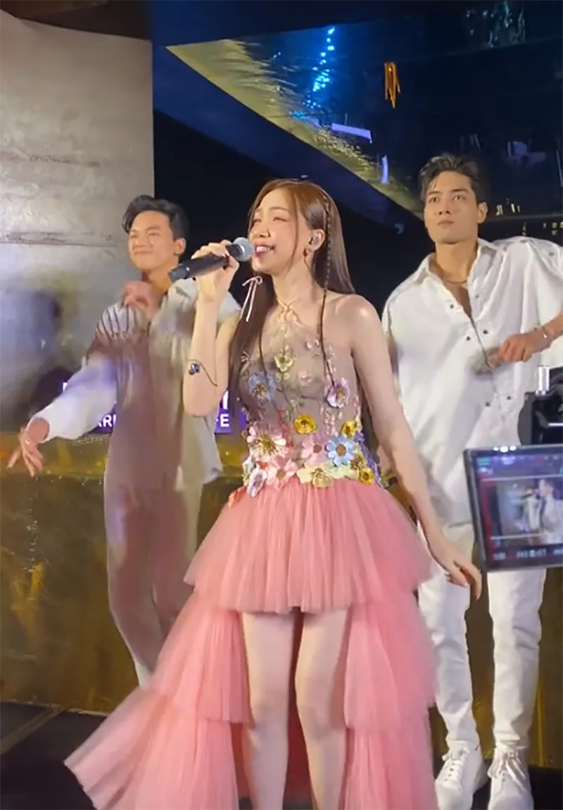 hoa-minzy-tung-skill-vua-hat-like-vua-nhay-cuc-sung-giua-tin-don-to-bung-1