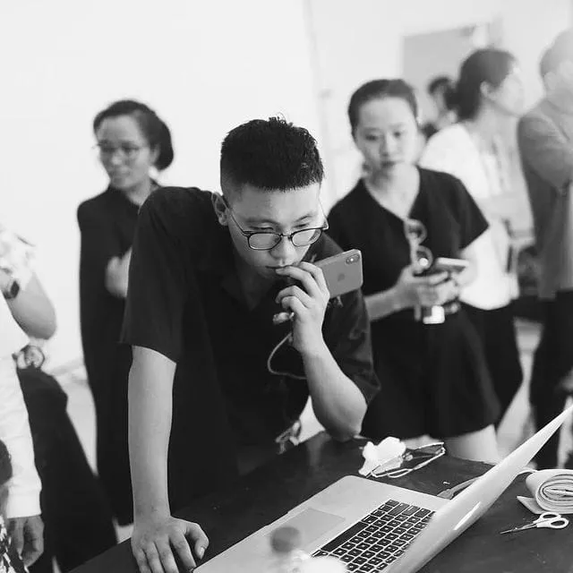 nam-ceo-sn-1995-ngoi-ghe-nong-whose-chance-mua-5-thanh-tich-hoc-tap-khung-26-tuoi-da-dieu-hanh-brand-thoi-trang-lon-3