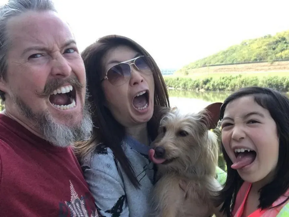 ngoi-sao-bo-oi-minh-di-dau-the-hau-ly-hon-bi-vo-cu-cam-gap-con-gai-song-vo-gia-cu-ngu-gam-cau-3