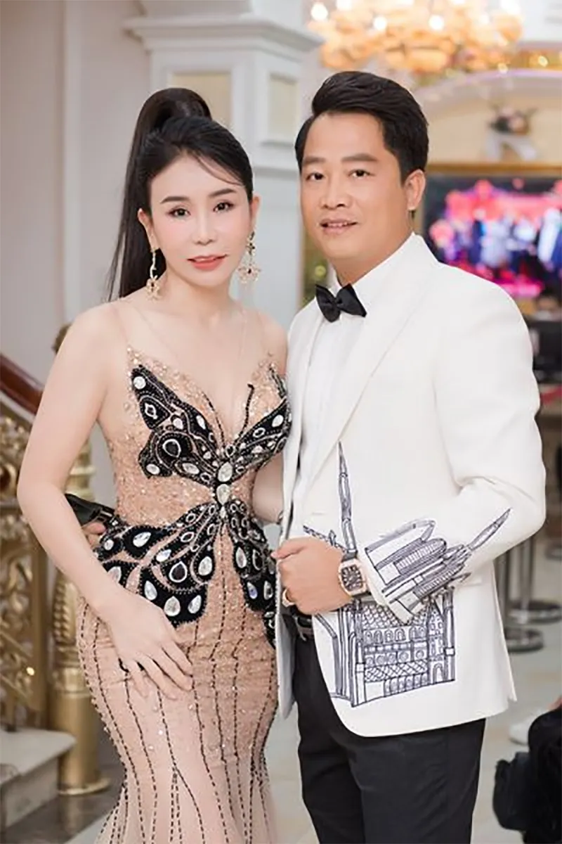 danh-tinh-sep-em-mailisa-cuc-hot-mxh-tu-tho-cat-toc-di-xin-gao-phat-len-tang-chong-dan-sieu-xe-200-ty-6