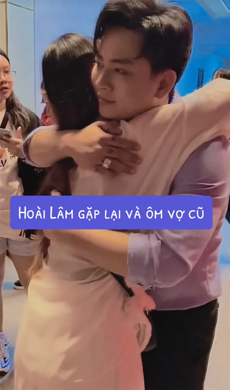 ro-clip-hoai-lam-gap-lai-vo-cu-va-om-ap-than-thiet-thuc-hu-the-nao-3
