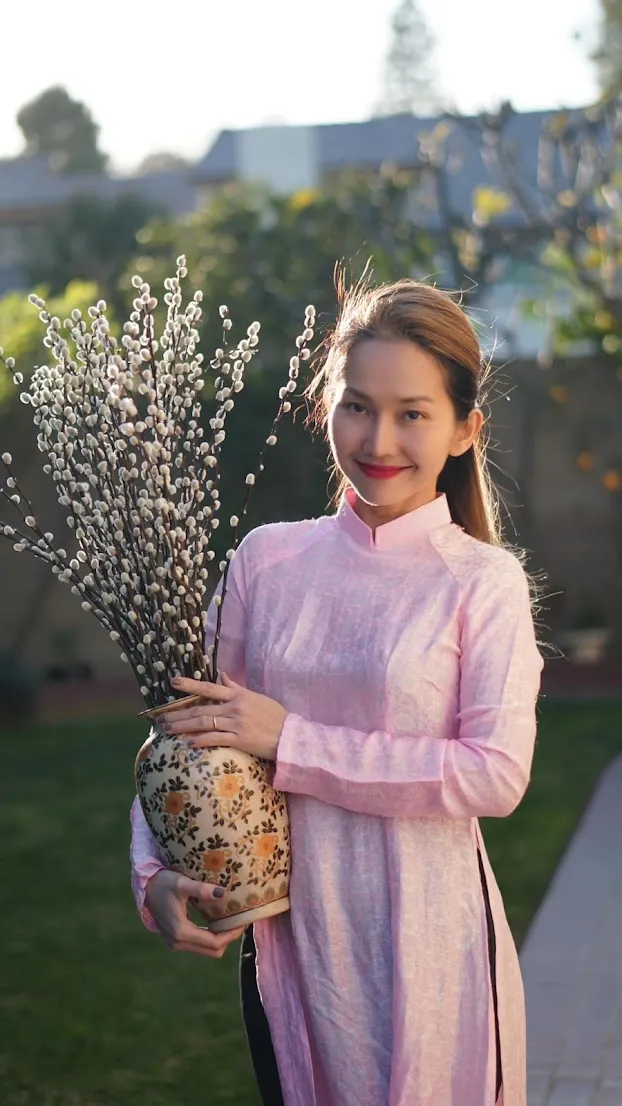 ut-rang-kim-hien-nghi-dong-phim-sang-my-cuoi-chong-thu-hai-ngay-ngay-an-vang-trang-tre-mai-bao-nam-4