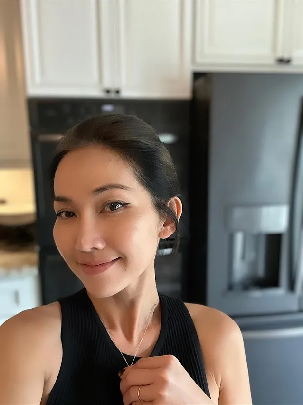 ut-rang-kim-hien-nghi-dong-phim-sang-my-cuoi-chong-thu-hai-ngay-ngay-an-vang-trang-tre-mai-bao-nam-6