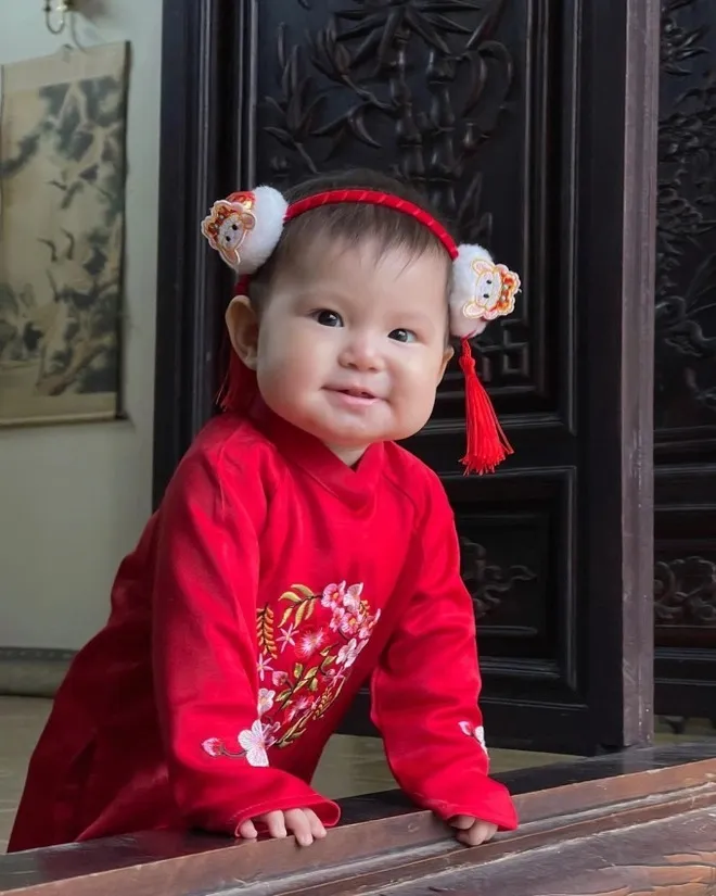 moi-1-tuoi-salim-va-chong-thieu-gia-cho-con-gai-hoc-thu-o-truong-quoc-te-hoc-phi-khien-ai-cung-choang-10