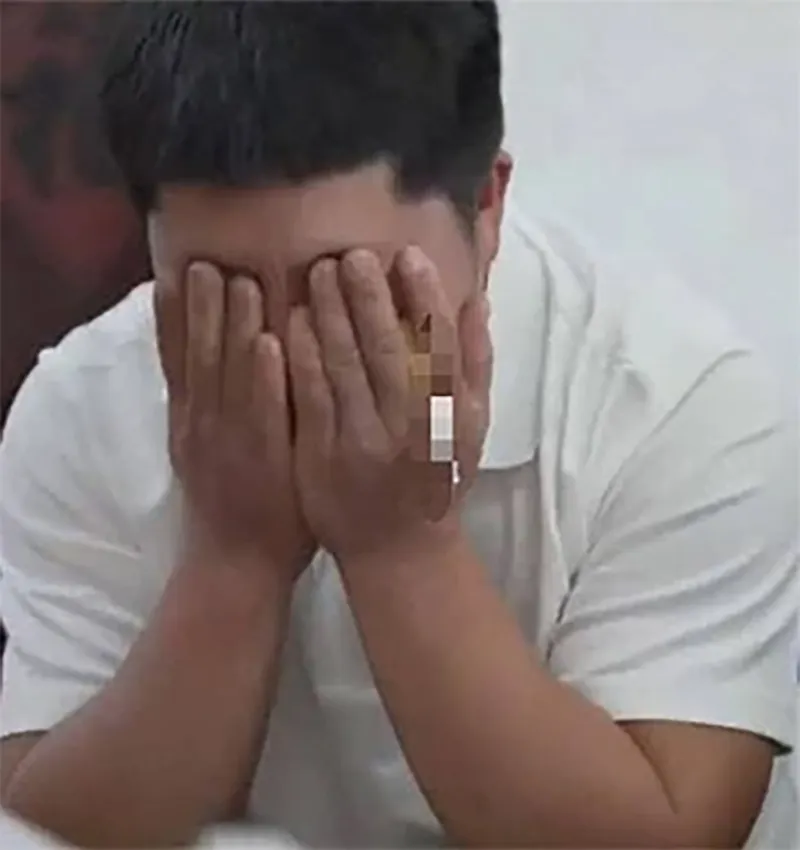 xon-xao-clip-chu-re-om-mat-khoc-nhu-con-nit-khi-bo-vo-tra-lai-330-trieu-tien-sinh-le-thuc-hu-the-nao-2