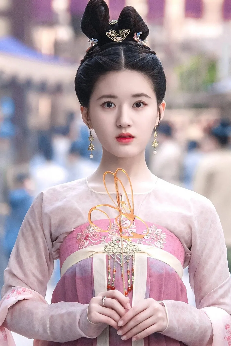 trieu-lo-tu-bi-ban-trai-phim-moi-che-thang-mat-noi-1-cau-khien-ai-cung-ha-he-4