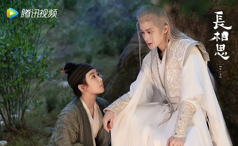 sao-nam-cuc-hot-trong-truong-tuong-tu-gay-tranh-cai-khi-cong-khai-noi-yeu-trieu-le-dinh-9