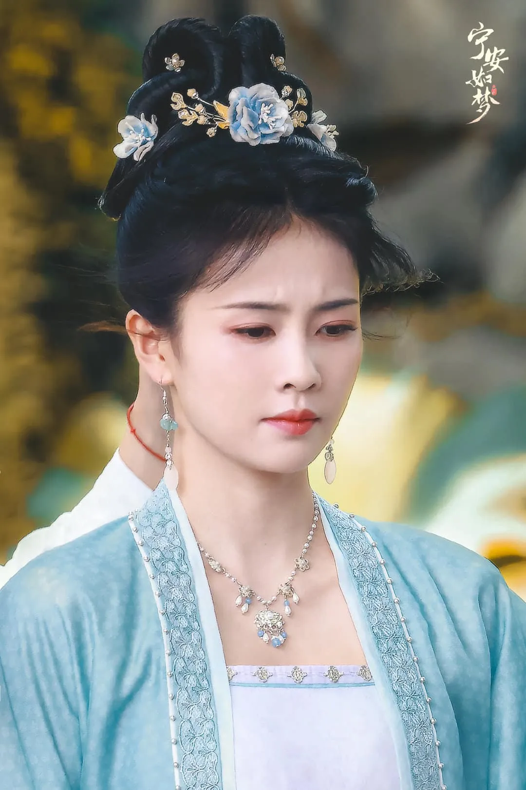 my-nhan-1998-de-doa-soan-ngoi-bach-loc-nho-sieu-pham-chi-dau--em-chong-gay-sot-man-anh-hoa-ngu-10