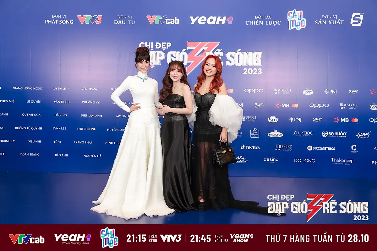 Hoàng Oanh - Vân Hugo - Hương Ly 