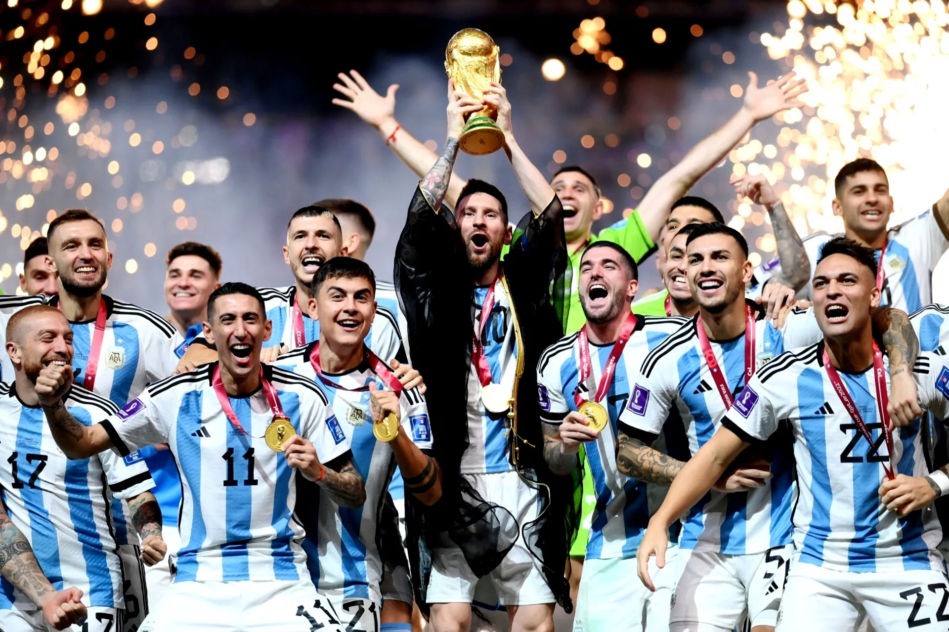 ro-tin-messi-va-dt-argentina-co-nguy-co-mat-danh-hieu-world-cup-2022-chuyen-gi-day-3