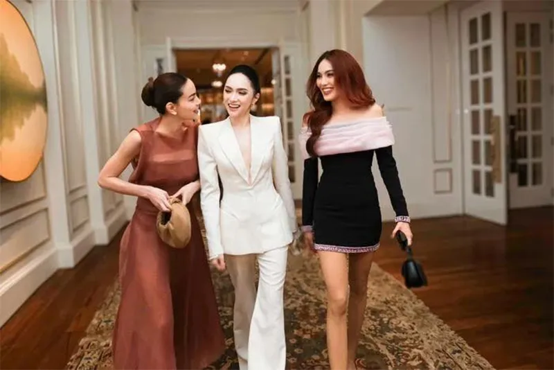 netizen-bong-goi-ten-ha-anh-tuan-vi-nghi-van-khong-di-du-dam-cuoi-ban-than-thanh-hang-9