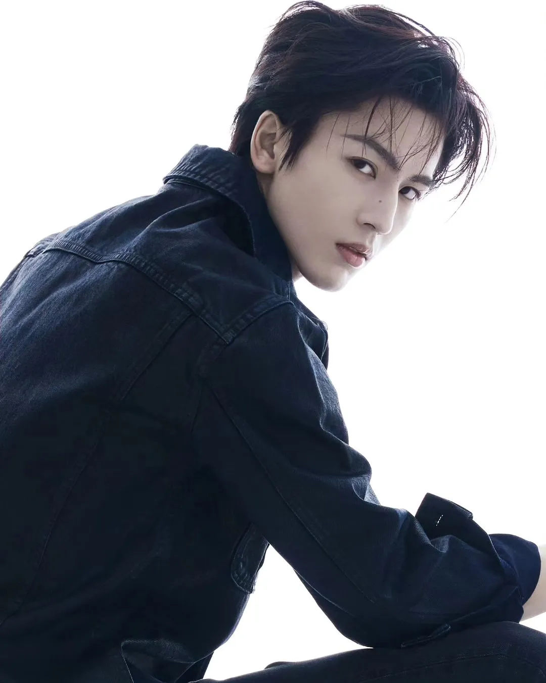 nu-than-the-he-moi-lu-duc-hieu-bi-to-gia-tao-bi-nghi-len-lut-cung-anti-fan-ham-hai-dong-nghiep-cung-cong-ty-6