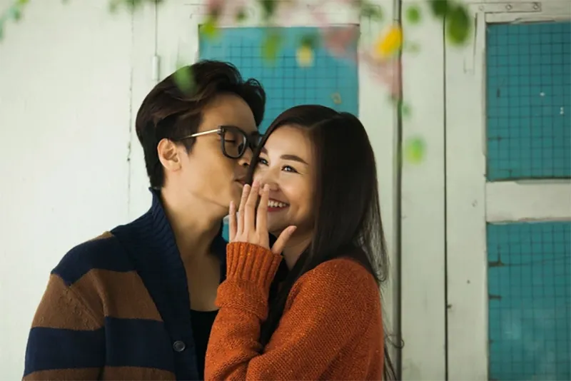 ha-anh-tuan-vang-mat-trong-dam-cuoi-thanh-hang-lo-nghi-van-ran-nut-chinh-chu-noi-gi-6