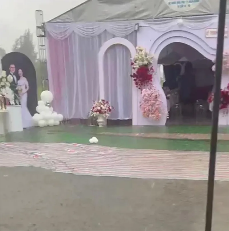 canh-tuong-hiu-hat-o-mot-dam-cuoi-tai-nghe-an-co-dau-chu-re-moi-khach-nhung-chang-ai-den-vi-mot-ly-do-1