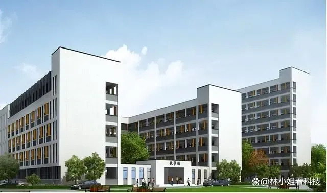 mot-truong-dai-hoc-co-700-sinh-vien-dong-loat-bo-hoc-phu-huynh-doi-hoan-tra-hoc-phi-la-vi-sao-2