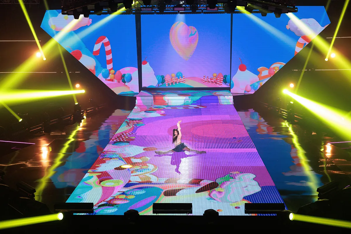 tap-1-chi-dep-dap-gio-re-song-2023-ninh-duong-lan-ngoc-gay-ngo-ngang-khi-vua-hat-vua-nhay-1