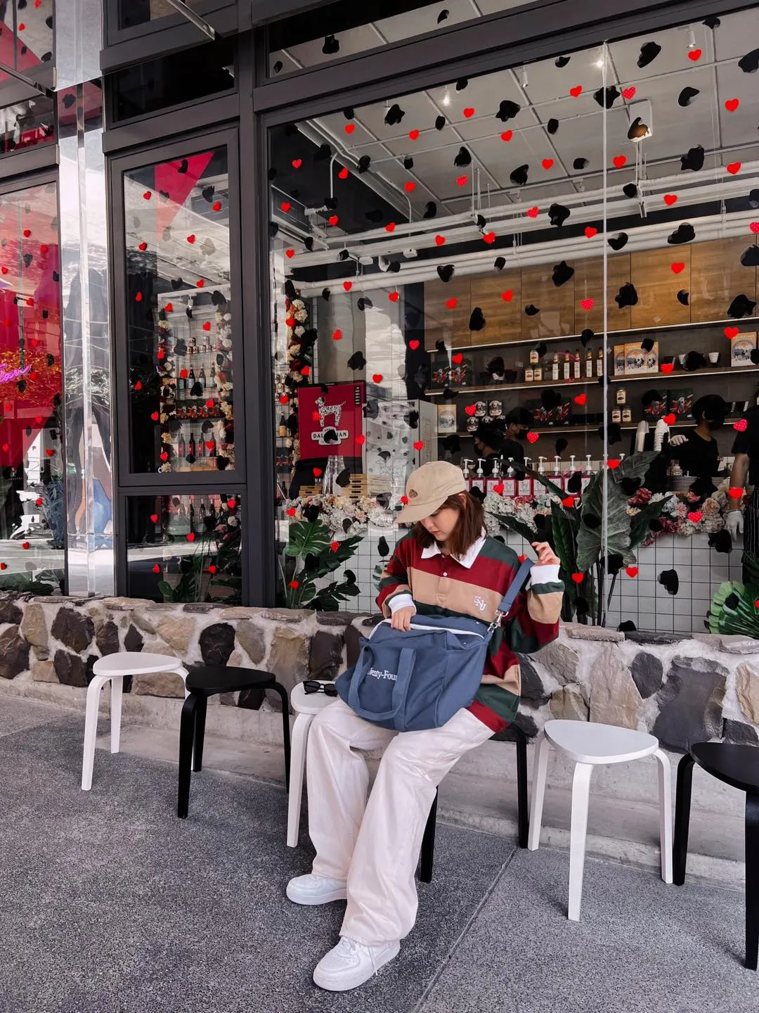 hai-tu--nang-tho-cua-son-tung-tung-bi-quay-lung-chi-trich-khap-noi-hien-co-cuoc-song-ra-sao-4