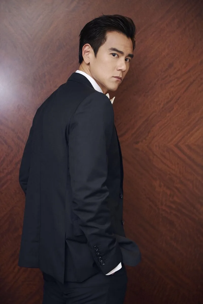 vi-gianh-ghe-dai-hoa-ly-bang-bang-sao-nam-dang-hot-banh-vu-yen-bi-tra-dua-cho-bay-mau-trong-1-not-nhac-6