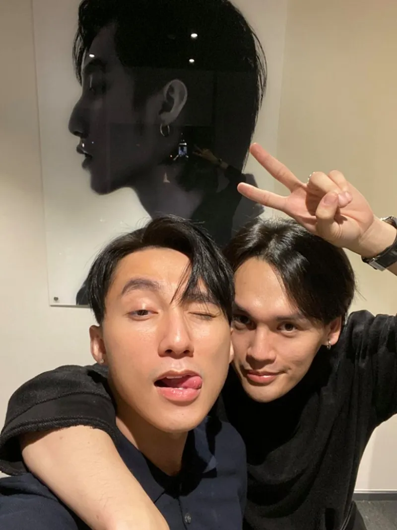 3-tinh-ban-dep-sieu-ben-nhung-it-ai-biet-cua-son-tung-trong-showbiz-viet-1