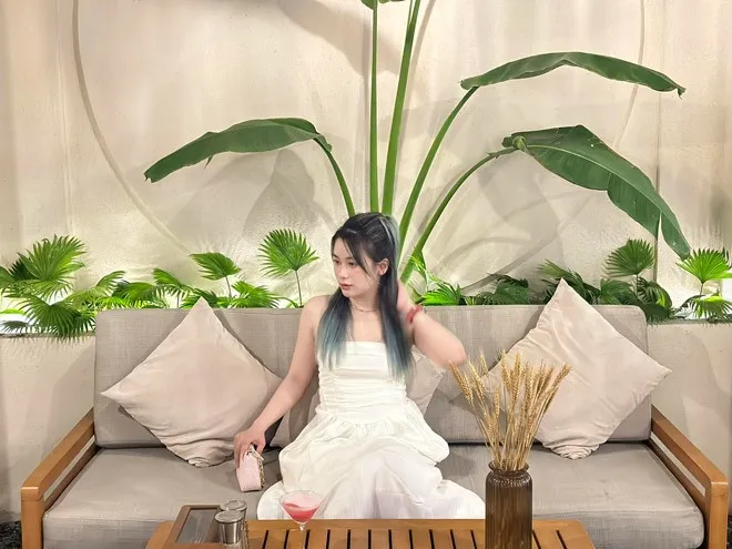 co-gai-9x-duoc-bo-dat-ten-dai-24-ky-tu-hoa-ra-la-ghep-tu-ten-nhung-nguoi-minh-ghet-nhat-2
