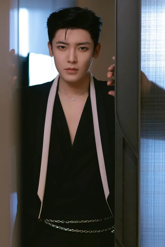 quach-kinh-minh-bat-ngo-xoa-anh-hau-minh-hao-va-tuyen-bo-cuc-cang-du-dang-hop-tac-phim-chuyen-gi-day-3