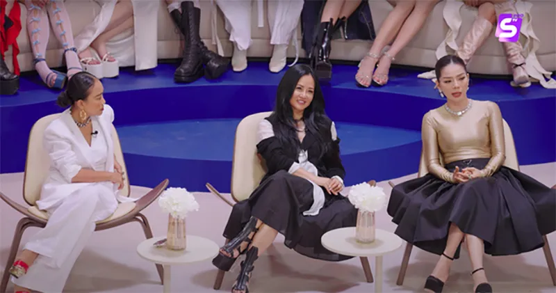 soi-can-canh-1-chi-dep-bien-mat-khi-lan-ngoc-va-hhen-nie-dang-bieu-dien-btc-noi-gi-4