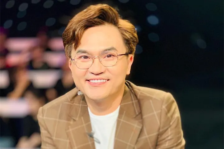 nam-dien-vien-dat-rung-phuong-nam-duoc-xet-tang-danh-hieu-nghe-si-uu-tu-sau-gan-20-nam-lam-nghe-7