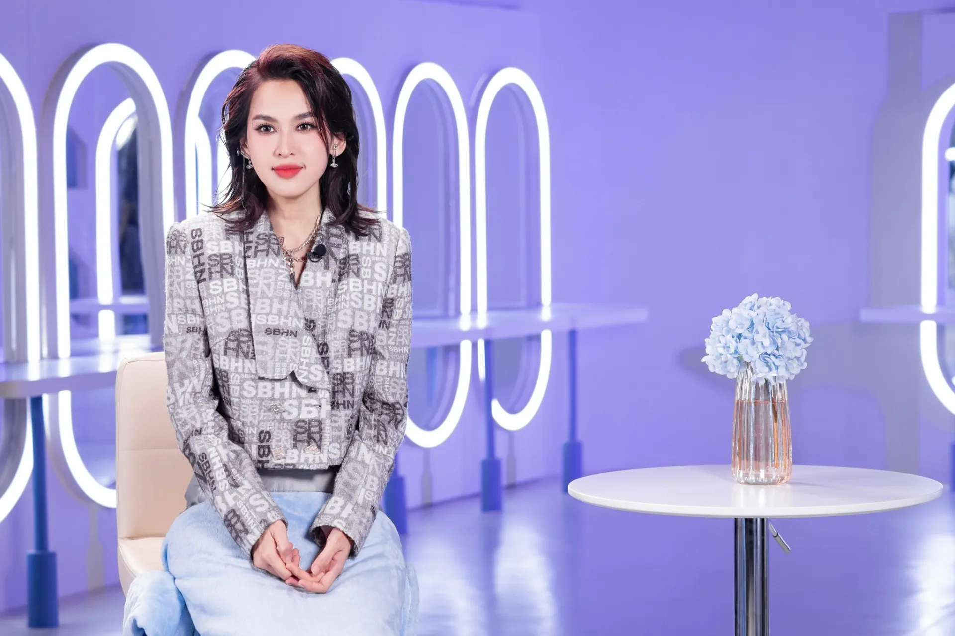 chi-dep-tu-vi-tu-co-tra-trong-cong-mat-troi-va-chuyen-tinh-dep-nhu-co-tich-voi-sao-nam-dien-trai-5