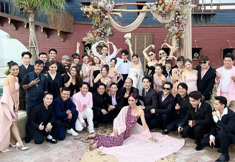 netizen-nghi-van-ly-do-dieu-nhi-khong-du-dam-cuoi-puka--gin-tuan-kiet-lien-quan-1-chuyen-trong-hon-le-nam-ngoai-3
