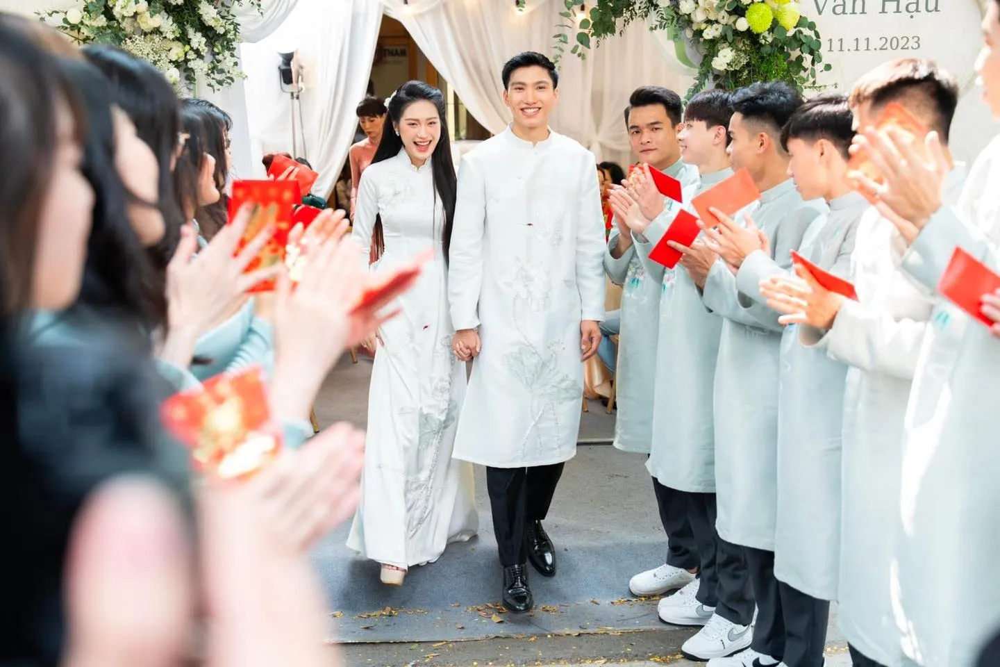 doan-van-hau--doan-hai-my-duoc-chuc-som-sinh-quy-tu-khach-moi-tiet-lo-co-roi-4