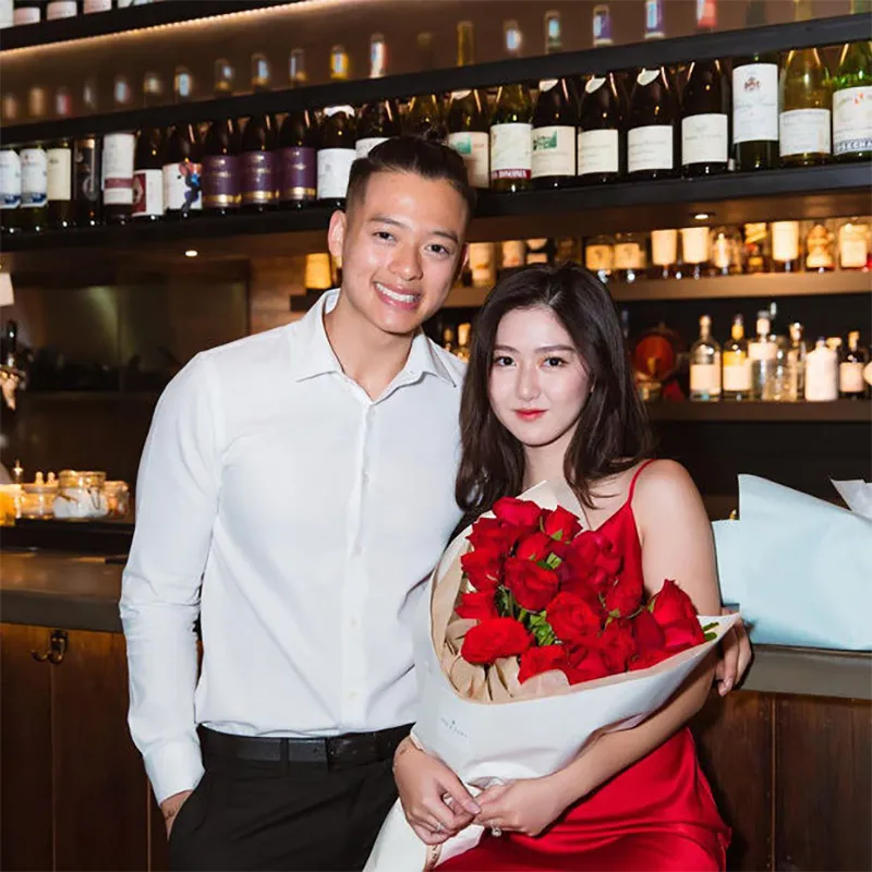 nam-tiktoker-viet-phu-nhi-dai-duoc-menh-danh-la-chong-quoc-dan-nay-chinh-thuc-cau-hon-nguoi-yeu-11