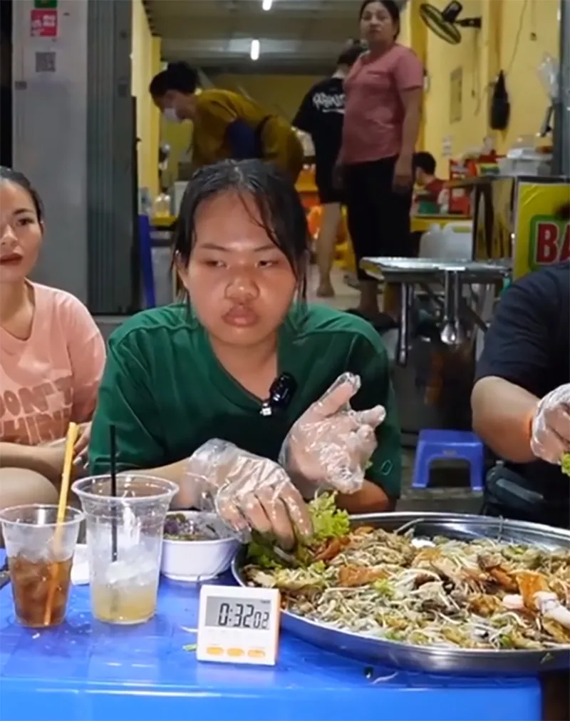 be-mai-thu-thach-an-do-sieu-khong-lo-nhan-cai-ket-dang-sau-thoi-gian-dai-kiem-tien-trieu-3