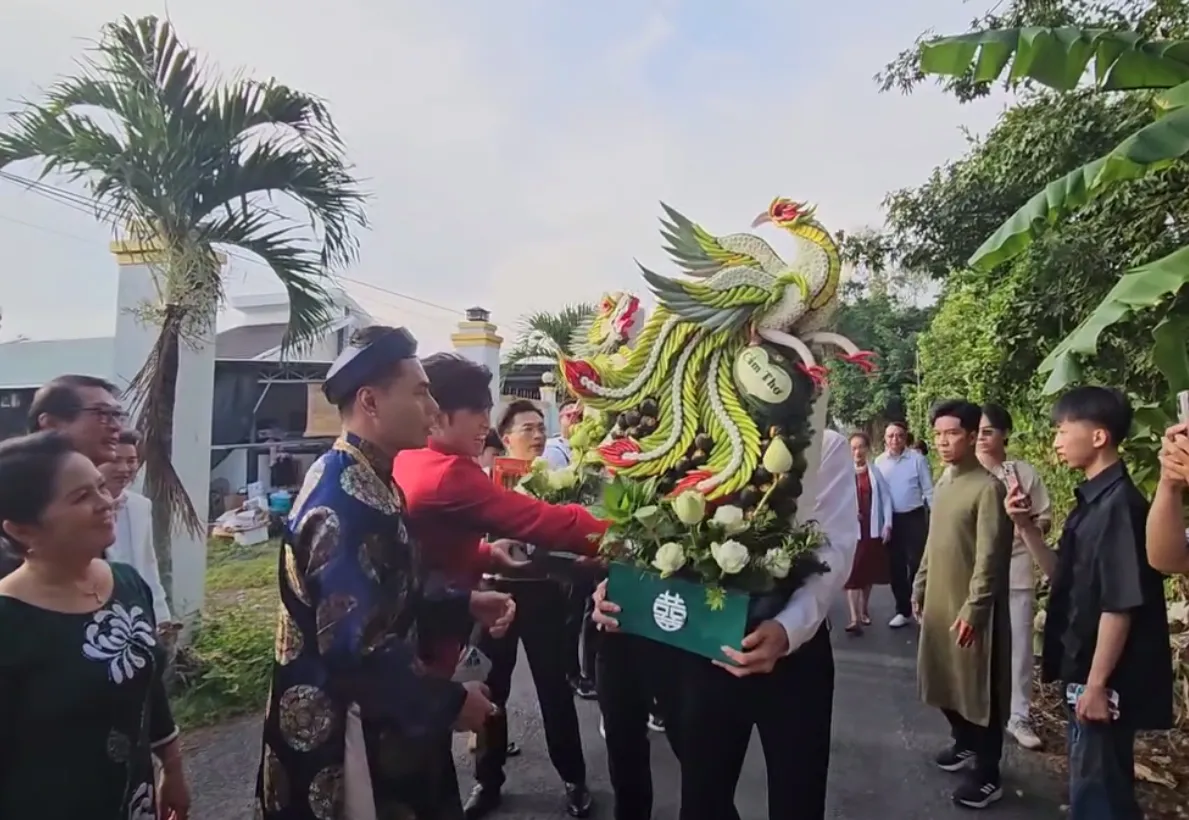 cap-nhat-dam-cuoi-dong-thap-cua-puka--gin-tuan-kiet-chu-re-da-cang-bi-duong-lam-nhac-nho-phai-xin-loi-2