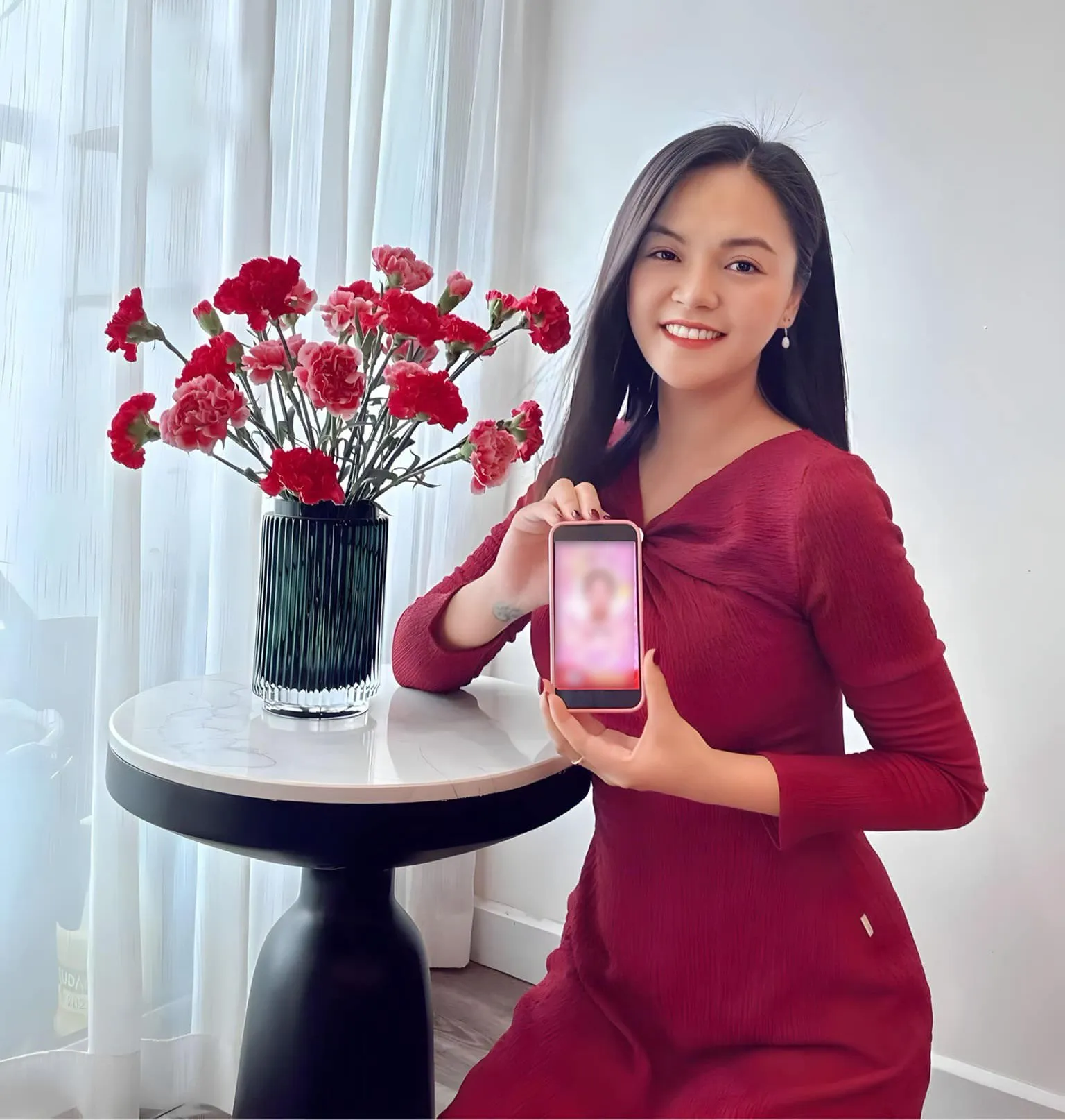 danh-tinh-ban-trai-my-soi-thu-quynh-duoc-netizen-truy-lung-rot-cuoc-la-ai-1