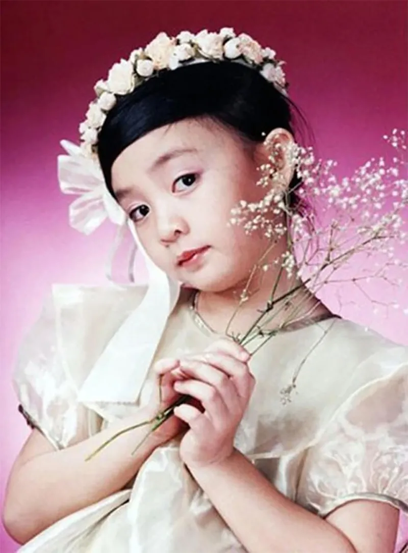 ven-rem-chuyen-be-xuan-mai-2-tuoi-bi-bat-di-hat-de-kiem-tien-sau-26-nam-bo-ruot-he-lo-toan-bo-1