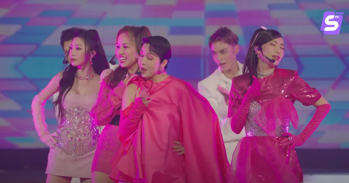 nghi-van-khong-tu-quynh-va-dieu-nhi-lot-vao-vong-nguy-hiem-bi-loai-ngay-cong-dien-1-2