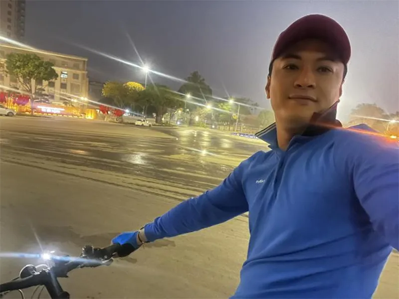 ro-tin-hong-dang-tro-lai-dong-phim-sau-hon-1-nam-vuong-on-ao-con-sanh-vai-cung-3-sao-nam-dinh-dam-3