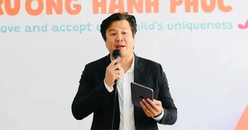 lo-khoanh-khac-tren-san-khau-gan-day-cua-thanh-bui-va-2-con-cuoc-song-hien-tai-ra-sao-3