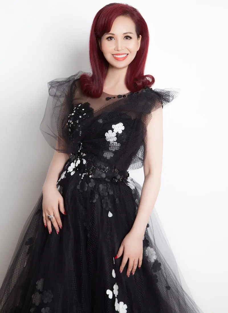 viet-nam-co-mot-hoa-hau-toc-do-duoc-ghi-ten-vao-ky-luc-nhan-sac-hien-tai-gay-ngo-ngang-3