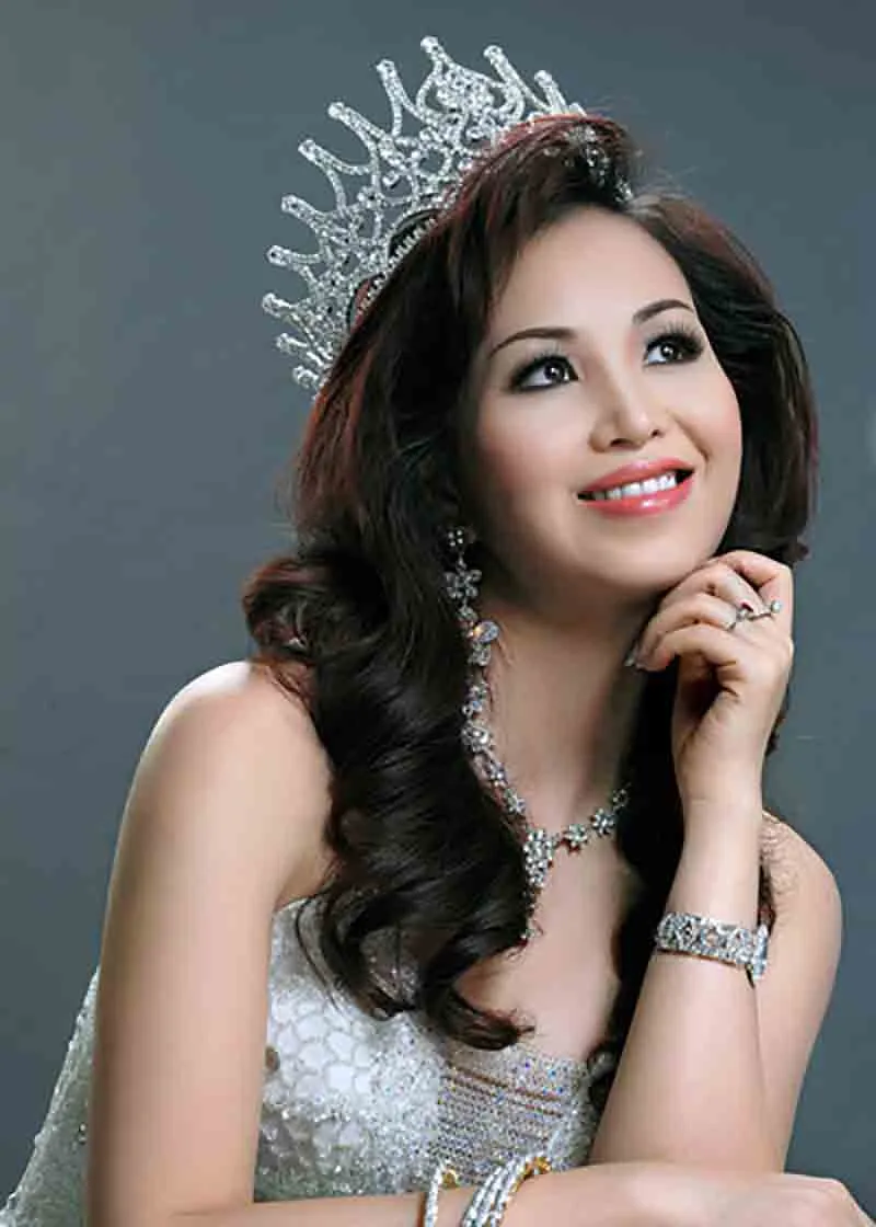 viet-nam-co-mot-hoa-hau-toc-do-duoc-ghi-ten-vao-ky-luc-nhan-sac-hien-tai-gay-ngo-ngang-5