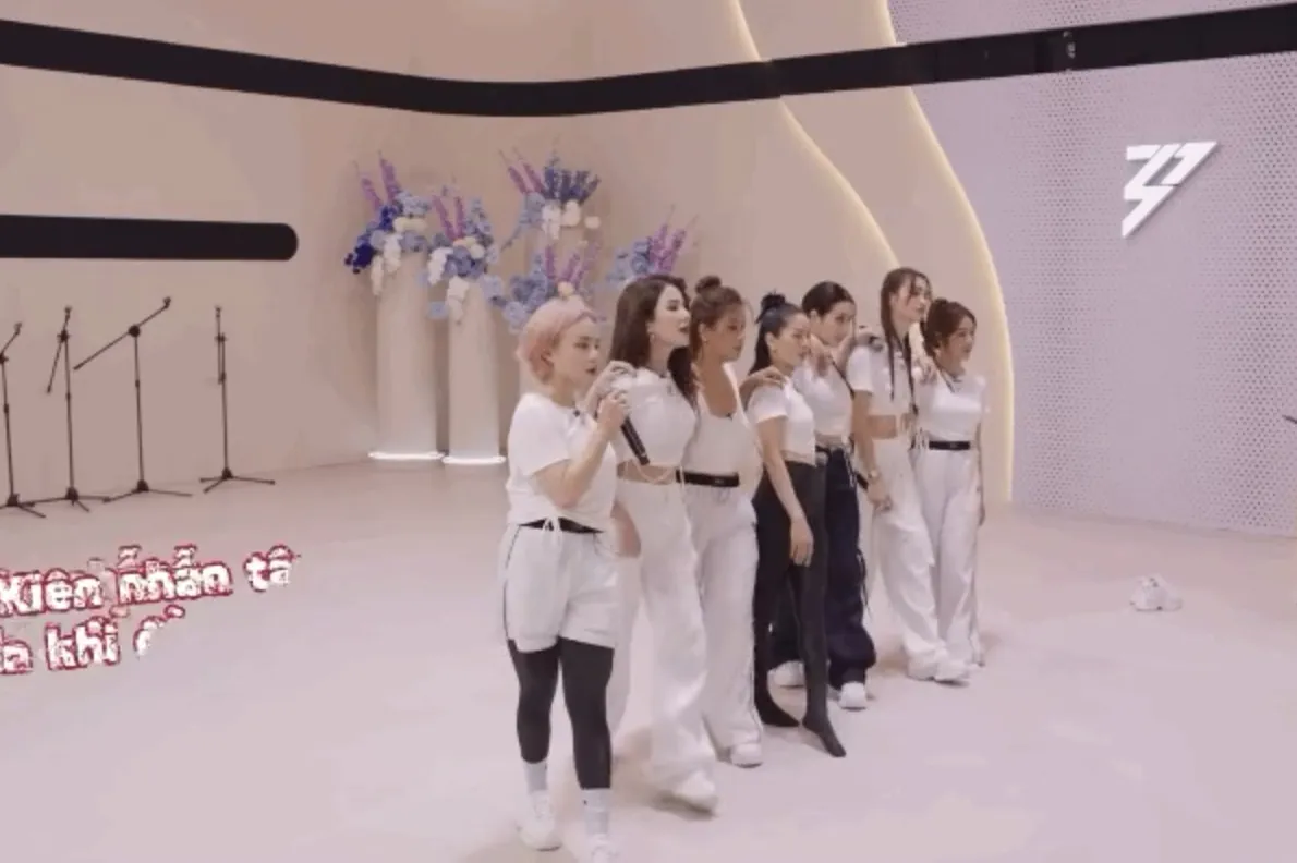 soi-canh-team-le-quyen-tu-luyen-vu-dao-netizen-nghi-vi-muon-tranh-quang-dang--thai-trinh-cham-mat-4