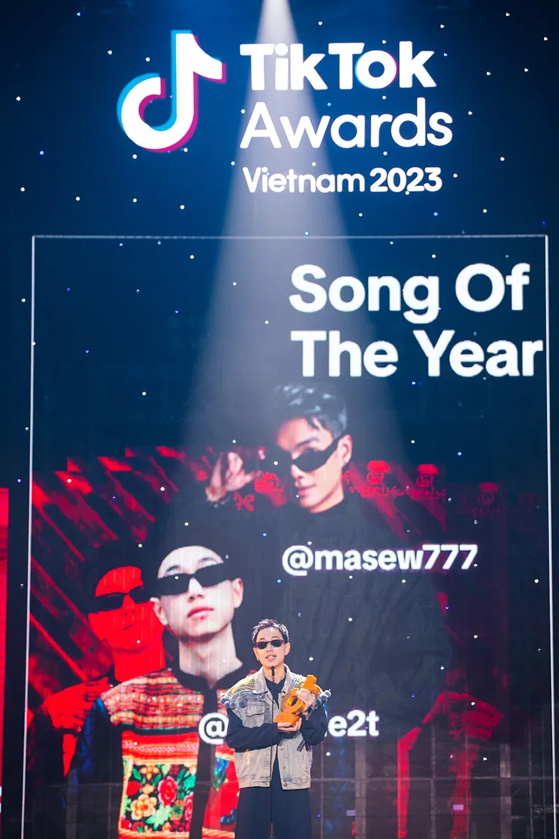 bai-hat-noi-bat-nhat-nam-1