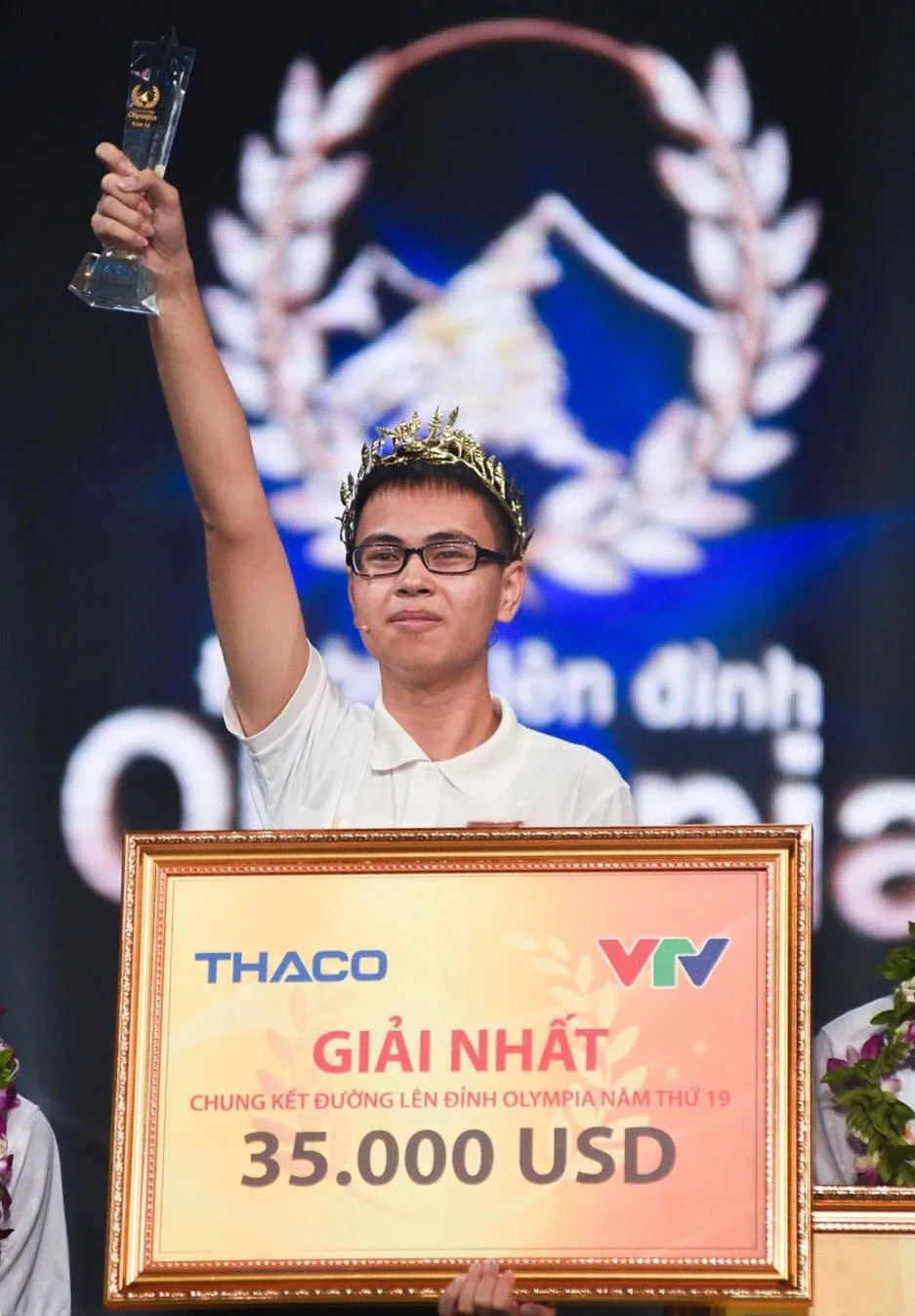 quan-quan-duy-nhat-cua-duong-len-dinh-olympia-khong-chon-du-hoc-uc-ma-o-lai-viet-nam-hoc-gio-ra-sao-7