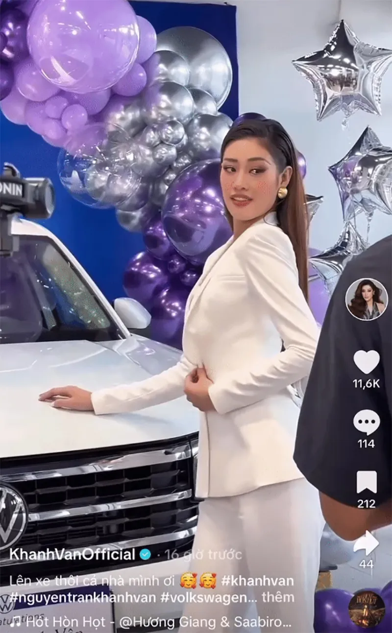 mot-hoa-hau-vbiz-kiem-500-trieu-moi-lan-livestream-tau-luon-xe-hop-gan-3-ty-dong-6