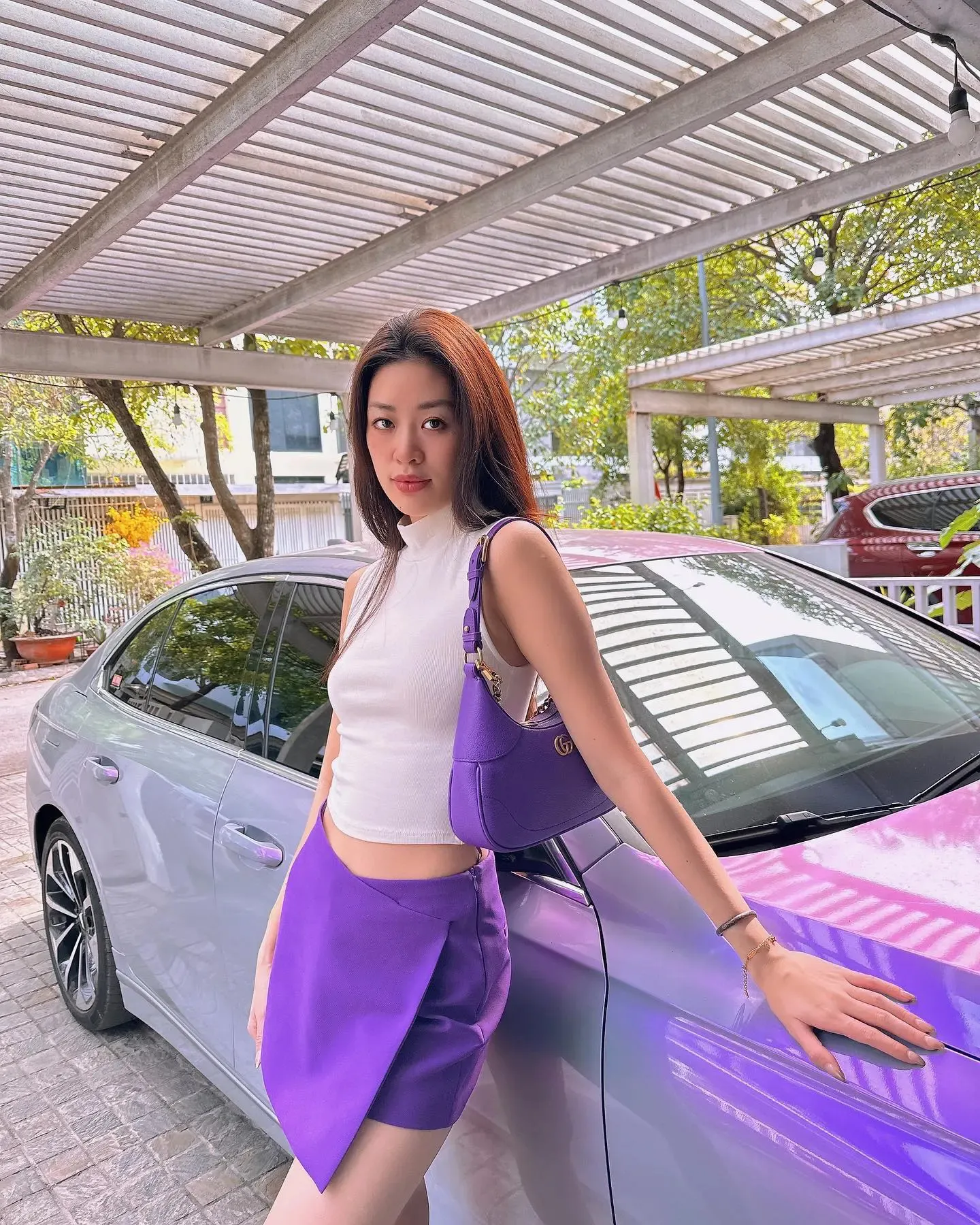 mot-hoa-hau-vbiz-kiem-500-trieu-moi-lan-livestream-tau-luon-xe-hop-gan-3-ty-dong-9