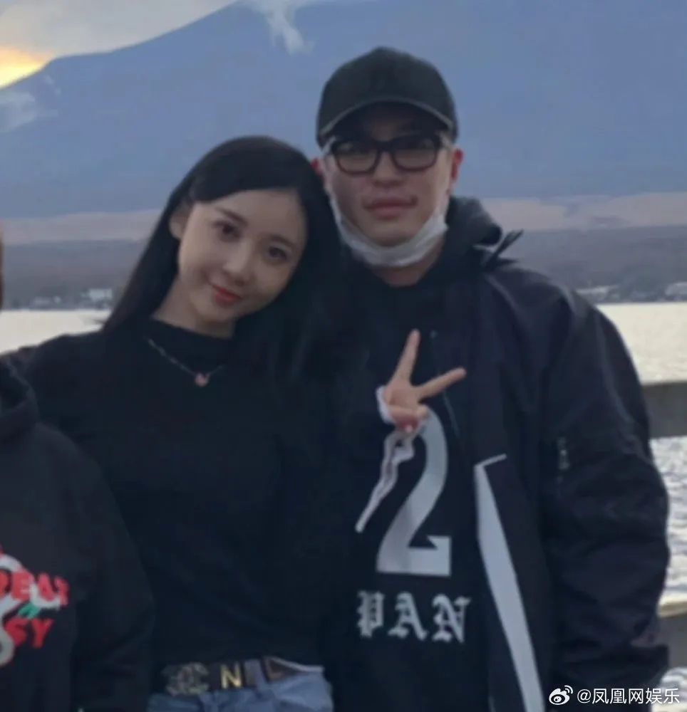 nam-ca-si-dam-cuoi-voi-vo-sau-13-nam-dinh-hon-chua-gi-vo-da-bi-reo-lien-quan-den-lo-tim-dai-gia-3