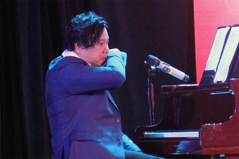 thanh-bui-lan-dau-lo-dien-sau-nhieu-on-ao-xuc-dong-nhac-den-hai-chu-duyen-no-5