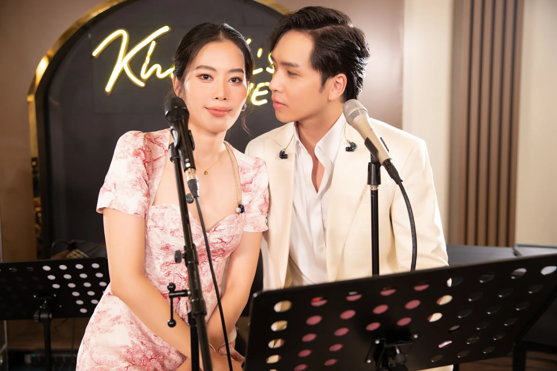 tung-duoc-day-thuyen-vi-sao-nam-em-va-bach-cong-khanh-bong-nghi-choi-voi-nhau-3