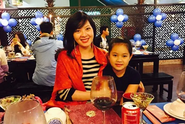 nhin-lai-top-3-hoa-hau-viet-nam-1994-sau-30-nam-nguoi-hang-nhat-lai-bac-menh-a-hau-2-noi-tieng-lay-lung-9