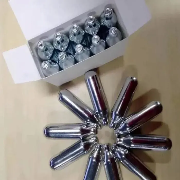 xot-xa-canh-cha-me-ban-nha-cho-con-di-du-hoc-con-trai-vua-ve-khien-ca-nha-roi-vao-vong-lao-ly-6